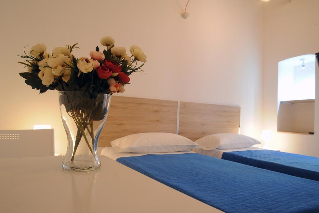 Arco Della Neve Guest House Bari Bagian luar foto