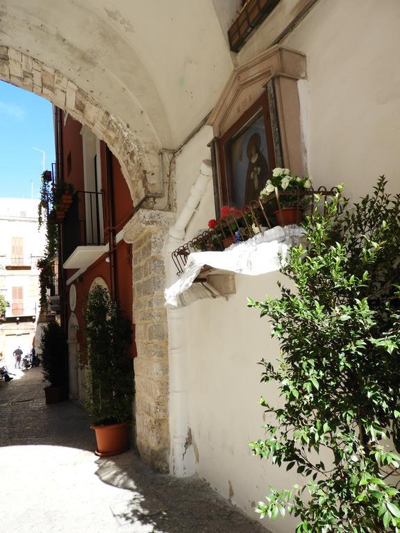 Arco Della Neve Guest House Bari Bagian luar foto