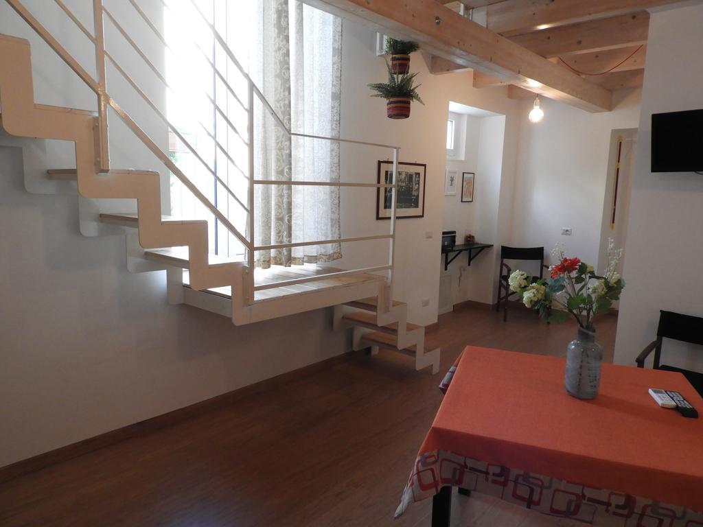 Arco Della Neve Guest House Bari Bagian luar foto